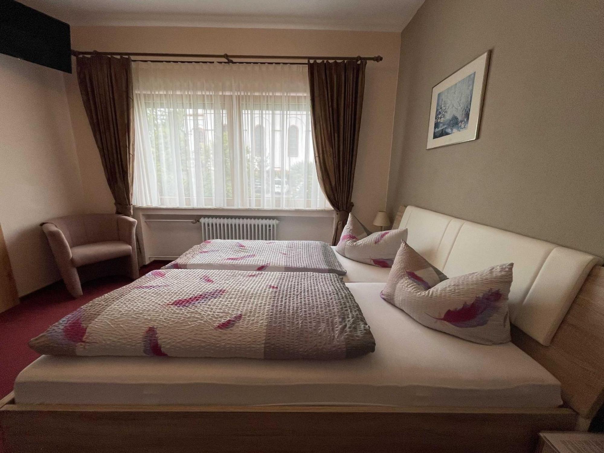 Hotel Zur Mosel Minheim 外观 照片